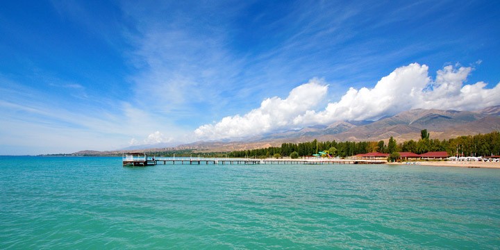 Озеро Иссык-куль в Кыргызстане