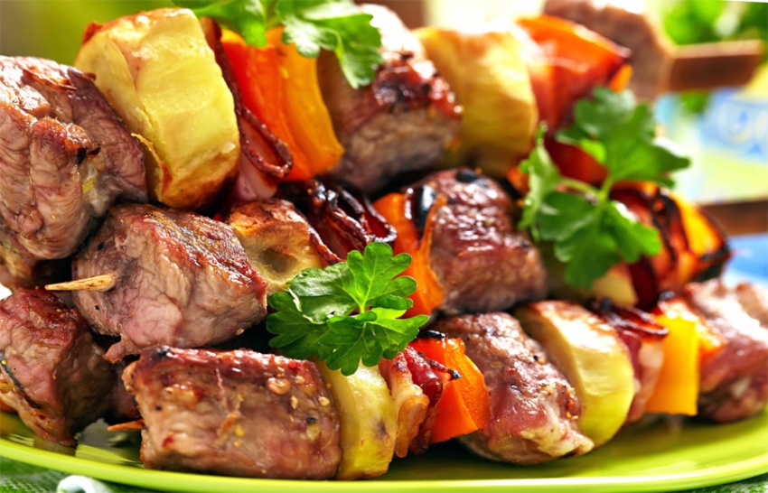 Доставка шашлыка: заказать доставку шашлыка на дом с официального сайта под  заказ