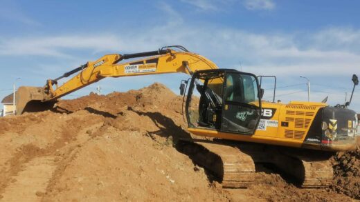 Аренда гусеничного экскаватора в СПб: сколько стоит взять технику на прокат и на что обратить внимание Аренда гусеничного экскаватора в СПб: сколько стоит взять технику на прокат и на что обратить внимание